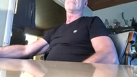 Snapshot of robke1966 chatting on 31, 12, 2024 robke1966 online show from 31, 12, 2024