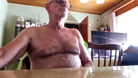 Snapshot of robke1966 chatting on 7, 11, 2025 robke1966 online show from 7, 11, 2025