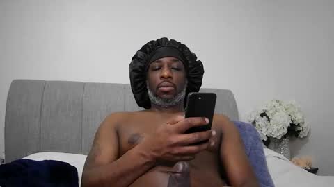 Snapshot of robo_cox chatting on 16, 12, 2025 BBC America online show from 16, 12, 2025