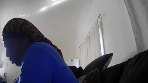 Snapshot of robo_cox chatting on 5, 4, 2026 BBC America online show from 5, 4, 2026