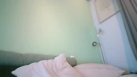 Robin online show from 16, 2, 2026