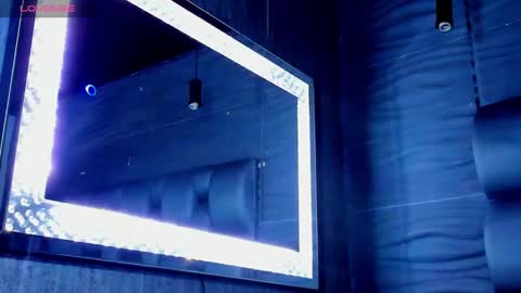 rocco_santos online show from 10, 3, 2026