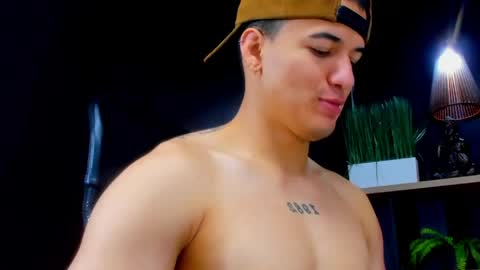 rocco_santos online show from 11, 4, 2026