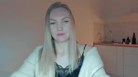 Snapshot of rock__baby chatting on 17, 5, 2026 rock__baby online show from 17, 5, 2026