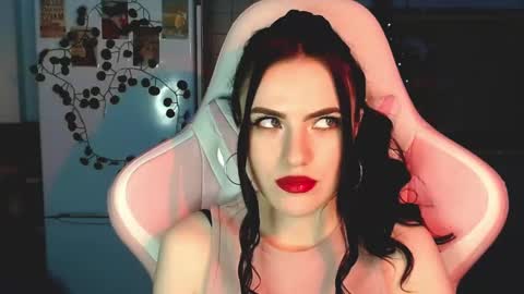 Sophie  online show from 19, 12, 2024