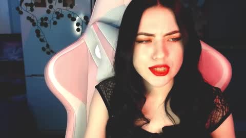 Sophie  online show from 5, 1, 2025