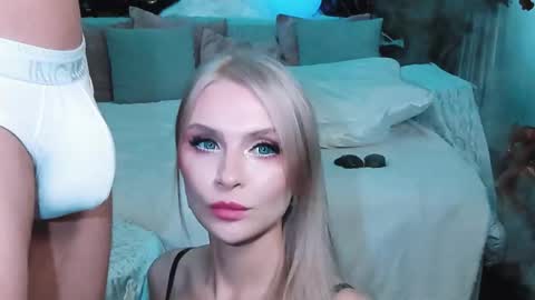 Lina and Den online show from 2, 11, 2025