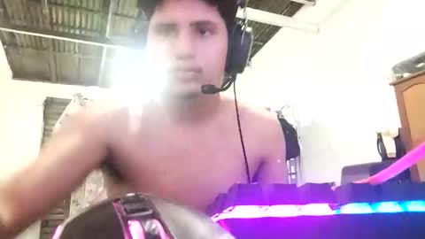 Snapshot of rodri1k chatting on 2, 5, 2026 rodri1k online show from 2, 5, 2026