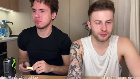 Snapshot of rodrigoveira chatting on 2, 2, 2025 Rodrigo online show from 2, 2, 2025