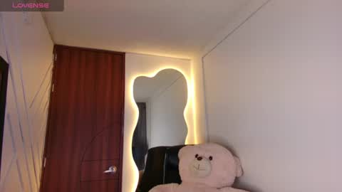 Snapshot of rohanalan_ chatting on 16, 6, 2026 Sof online show from 16, 6, 2026