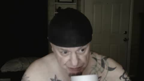 Snapshot of roinaz chatting on 1, 1, 2025 roinaz online show from 1, 1, 2025