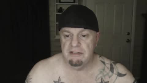 Snapshot of roinaz chatting on 1, 1, 2025 roinaz online show from 1, 1, 2025