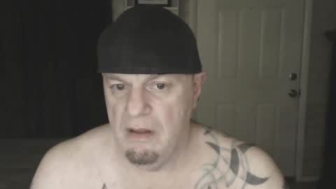 Snapshot of roinaz chatting on 3, 1, 2025 roinaz online show from 3, 1, 2025