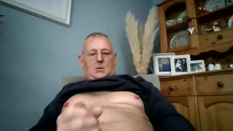 Snapshot of rokard121 chatting on 23, 1, 2025 rokard121 online show from 23, 1, 2025
