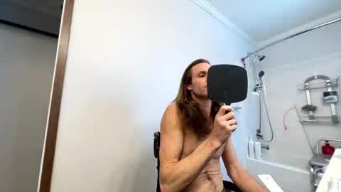 Rollinintheweeds online show from 10, 1, 2026