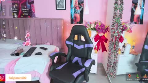 Snapshot of rolyloren chatting on 8, 12, 2024 Marcela online show from 8, 12, 2024