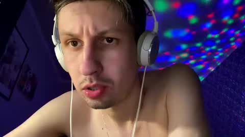 roma305991 online show from 31, 1, 2025