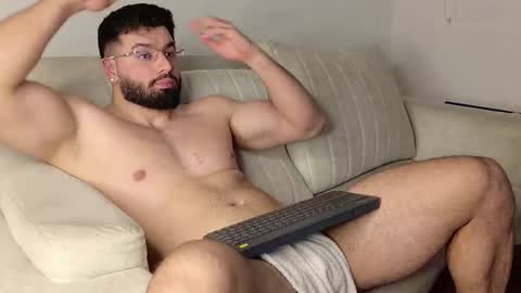 Roman Lux online show from 7, 2, 2026