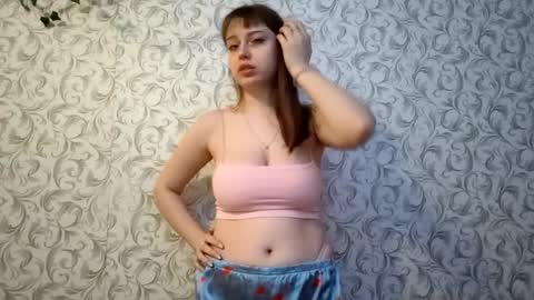 Snapshot of romeliamimozo chatting on 19, 12, 2025 Alya online show from 19, 12, 2025
