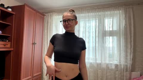 Snapshot of romeliamimozo chatting on 13, 5, 2026 Alya online show from 13, 5, 2026