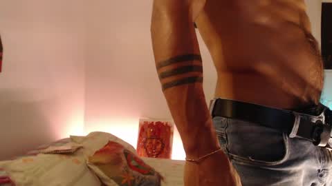Snapshot of romeocolin_ chatting on 14, 5, 2026 R O M E O online show from 14, 5, 2026