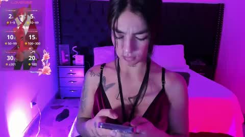 Romy Vega online show from 10, 12, 2024