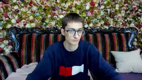 Snapshot of ronbevs chatting on 15, 5, 2026 ronbevs online show from 15, 5, 2026