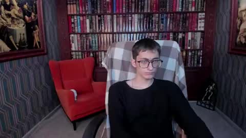 Snapshot of ronbevs chatting on 25, 5, 2026 ronbevs online show from 25, 5, 2026