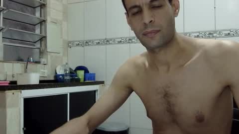 Snapshot of ronnispoto chatting on 5, 3, 2025 ronny online show from 5, 3, 2025