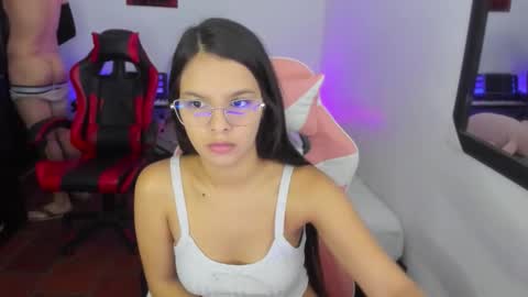  MIA AND PAUL online show from 26, 11, 2025