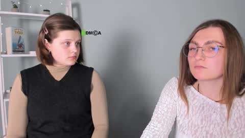 Snapshot of rosalie_shy chatting on 27, 10, 2025 rosalie_shy online show from 27, 10, 2025