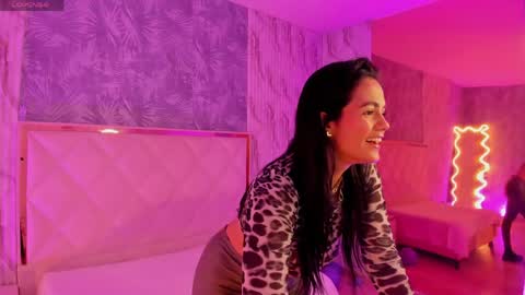 Snapshot of rosalind_tay chatting on 19, 5, 2026 ROSALIN online show from 19, 5, 2026
