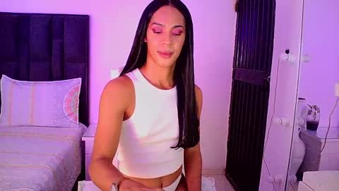 Snapshot of rosalindasexy chatting on 19, 12, 2024 Rosalinda online show from 19, 12, 2024