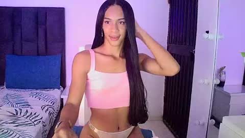 Snapshot of rosalindasexy chatting on 7, 1, 2025 Rosalinda online show from 7, 1, 2025