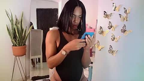 Snapshot of rosalindasexy chatting on 5, 2, 2025 Rosalinda online show from 5, 2, 2025