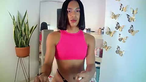 Snapshot of rosalindasexy chatting on 27, 2, 2025 Rosalinda online show from 27, 2, 2025