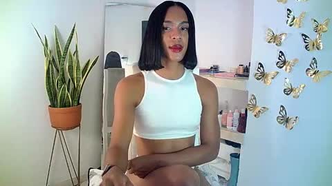 Snapshot of rosalindasexy chatting on 28, 2, 2025 Rosalinda online show from 28, 2, 2025