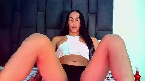 Snapshot of rosalindasexy chatting on 2, 10, 2025 Rosalinda online show from 2, 10, 2025