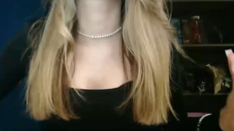 Rosalina online show from 16, 11, 2025