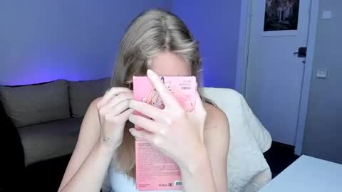 Snapshot of rose_brooks chatting on 8, 8, 2026 Rose but u can call me princess online show from 8, 8, 2026