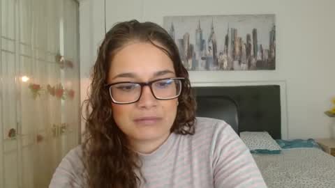 Snapshot of rose_thompson1 chatting on 5, 5, 2026 Rose online show from 5, 5, 2026