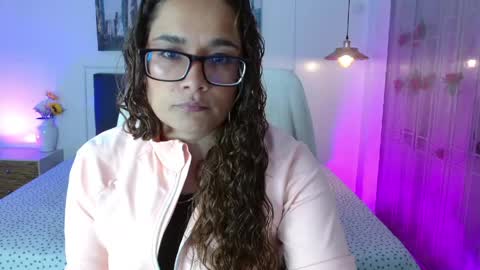 Snapshot of rose_thompson1 chatting on 18, 5, 2026 Rose online show from 18, 5, 2026