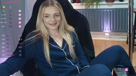 Snapshot of rosekate97 chatting on 1, 1, 2025 rose97 online show from 1, 1, 2025