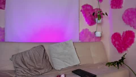 Lyla OF roselinedior online show from 21, 2, 2025