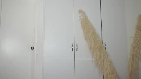 Lyla OF roselinedior online show from 10, 10, 2025