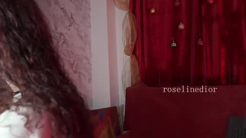 Lyla OF roselinedior online show from 17, 12, 2025