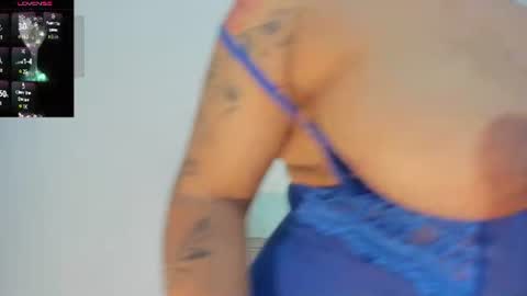 Snapshot of roselyn_caprice chatting on 14, 6, 2026 roselyn online show from 14, 6, 2026