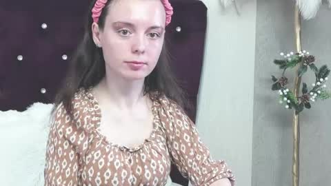 Roselyn online show from 15, 4, 2026