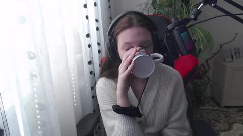 Lina online show from 5, 4, 2026