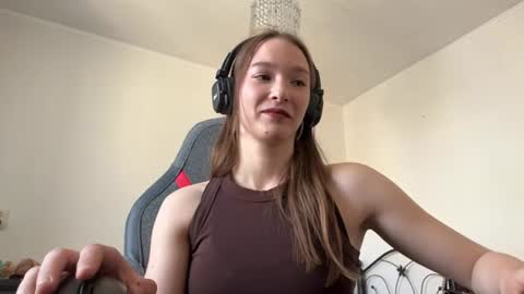 Snapshot of rosettadingson chatting on 16, 6, 2026 Rina online show from 16, 6, 2026
